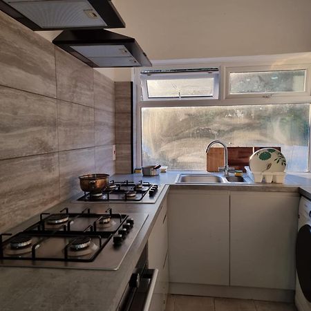 Easy Rooms, London Luton Airport -24 Hour Check-In Extérieur photo
